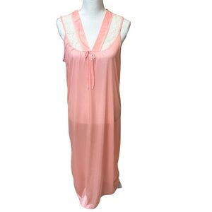 NWT Vintage 1960’s Chemise Nightgown - The Bon 100% Nylon Nightie